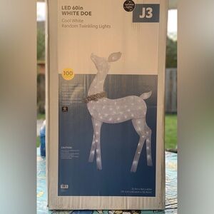 Colossal LED 60in White Doe With Cool White Twinkling Lights